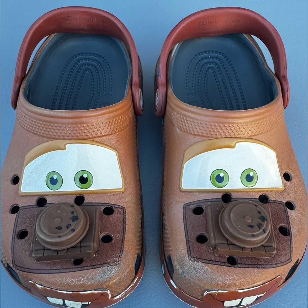 Disney Pixar Cars Mater Crocs sizeJ2